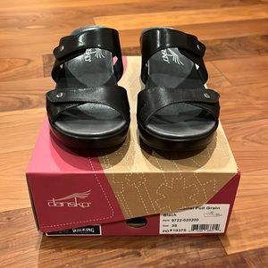 Dansko Jodi Comfort Sandals 6M